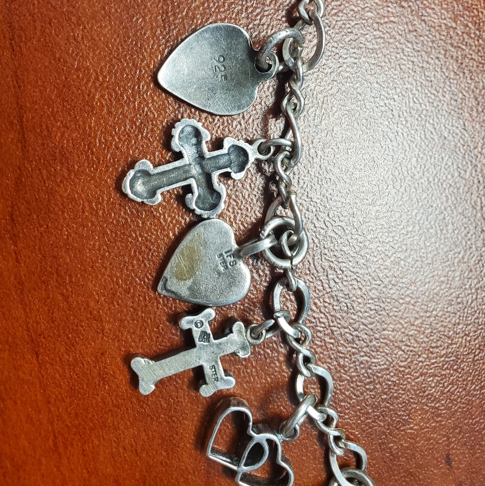 Silver Charm Bracelet with 11 Charms - Some 925 - Picture 7 of 11